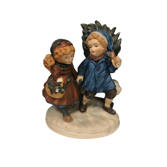 1981 Avon Keeping The Christmas Tradition Memories Series Porcelain Figurine * - Picture 1 of 6